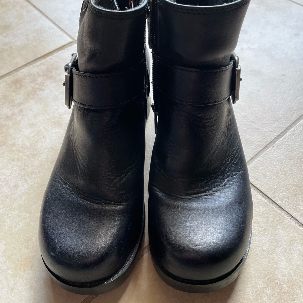 Harley Davidson Black Leather ankle boots. Women’s size 6.5.